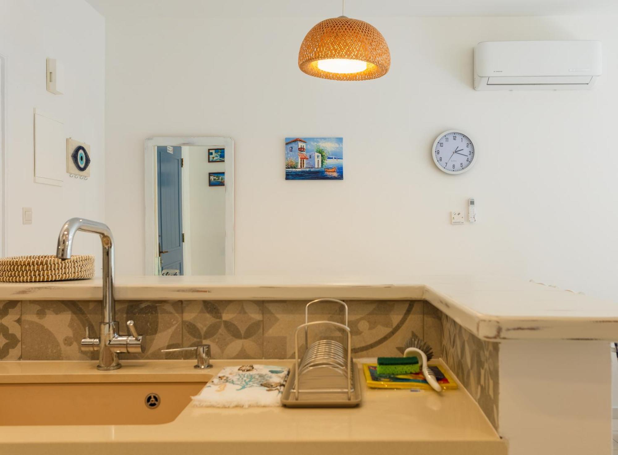 Regina Gardens Lovely Apartment Paphos Exterior photo