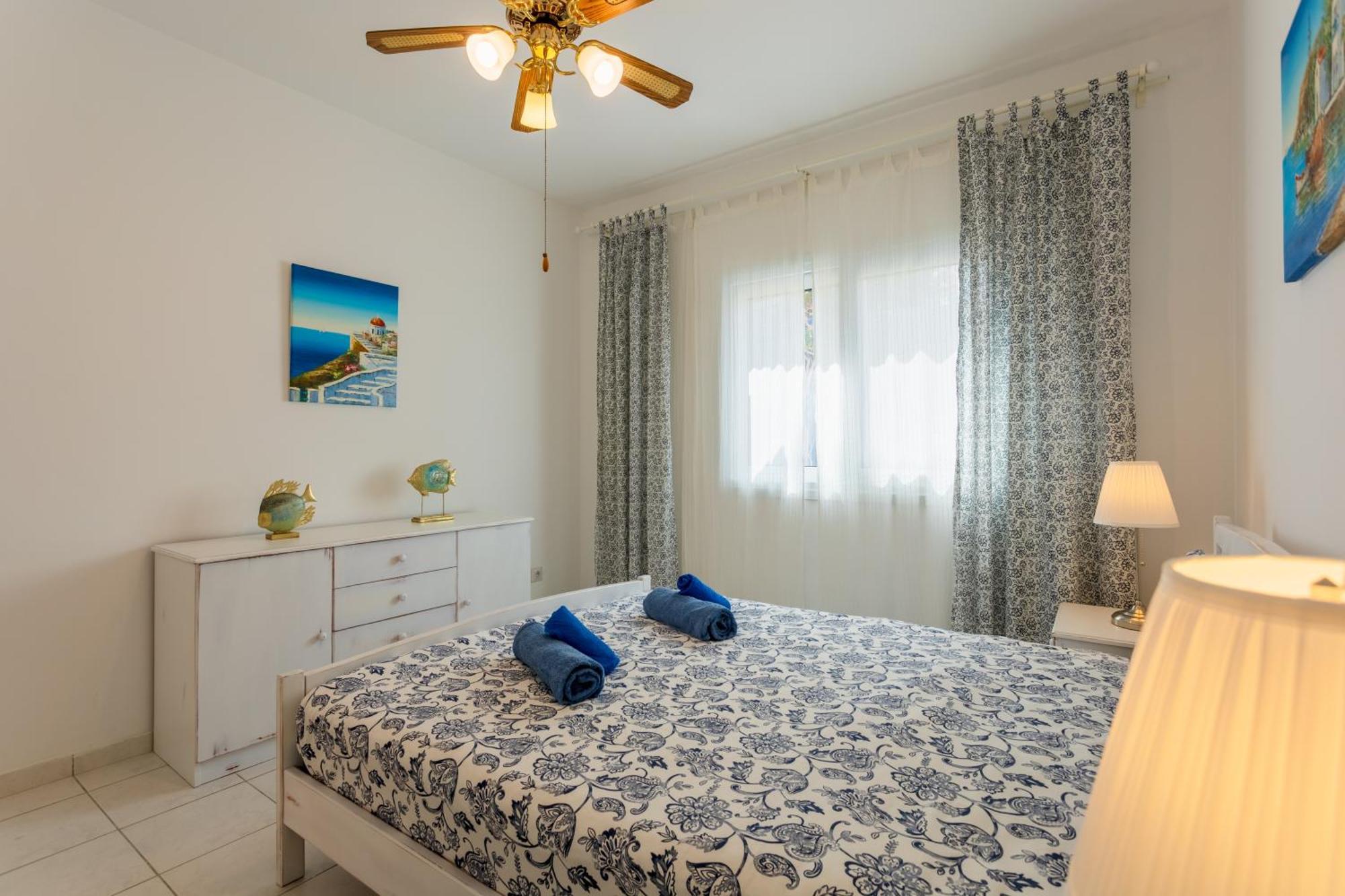 Regina Gardens Lovely Apartment Paphos Exterior photo