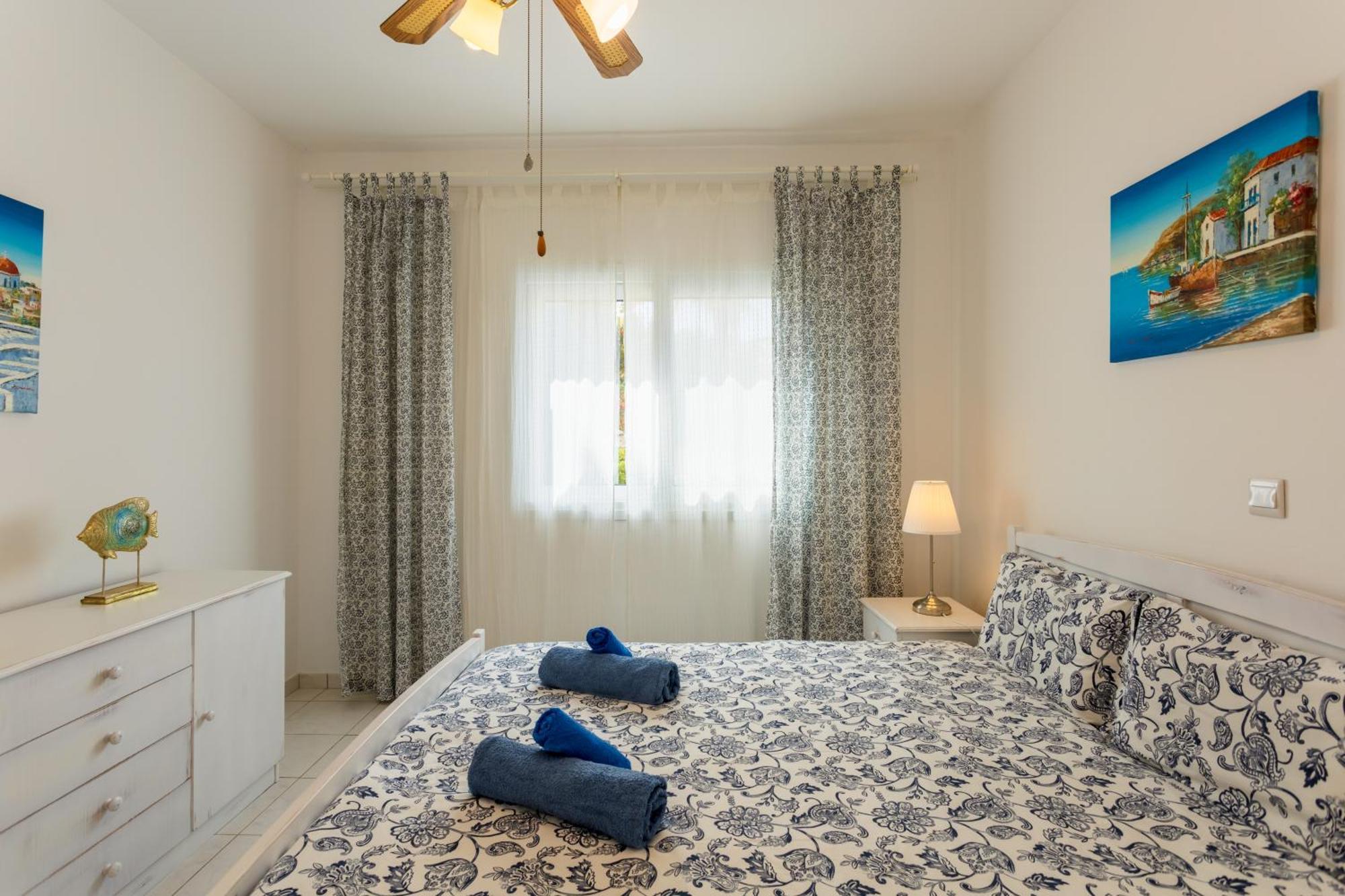 Regina Gardens Lovely Apartment Paphos Exterior photo